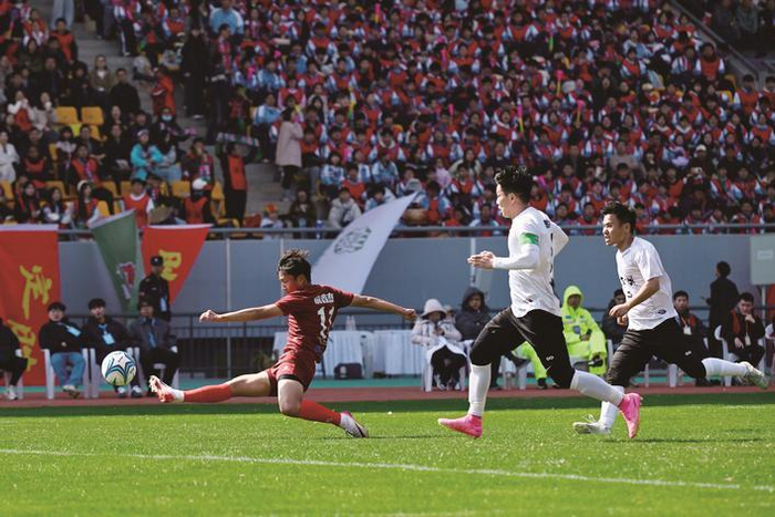 PP电子官网-绿茵封王！秀洲夺冠！|秀洲队|南湖晚报|平湖队|足球|联赛_新浪体育_新浪新闻